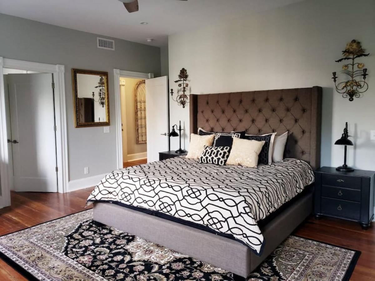Newly Renovated 4 Bed 3 Bath And 2 Parking Spots Villa Savannah Eksteriør bilde