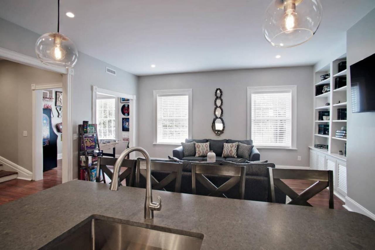 Newly Renovated 4 Bed 3 Bath And 2 Parking Spots Villa Savannah Eksteriør bilde