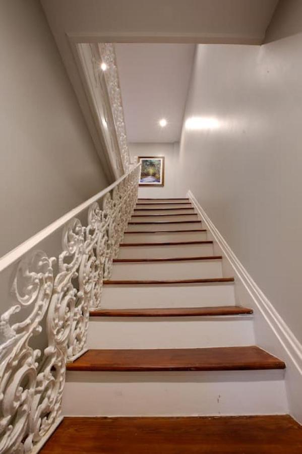 Newly Renovated 4 Bed 3 Bath And 2 Parking Spots Villa Savannah Eksteriør bilde